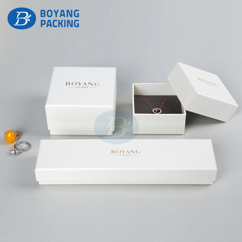custom jewellery box manufacturer
