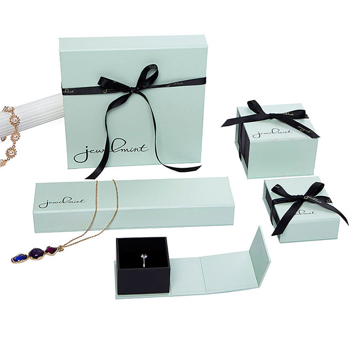 custom paper jewelry boxes