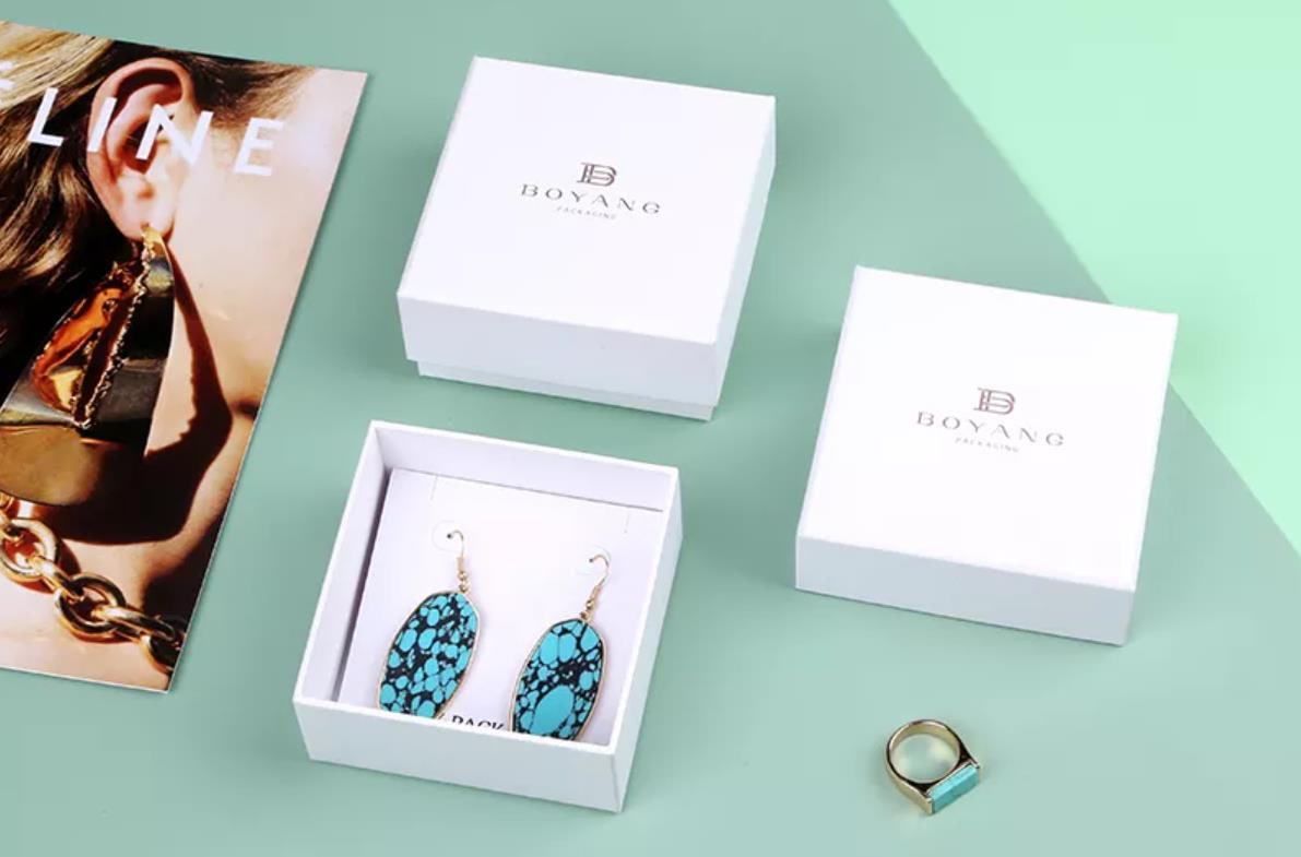 Custom paper jewelry packaging sets