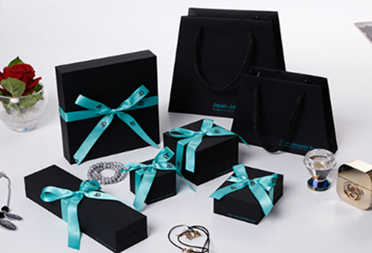 black jewellery box supplier