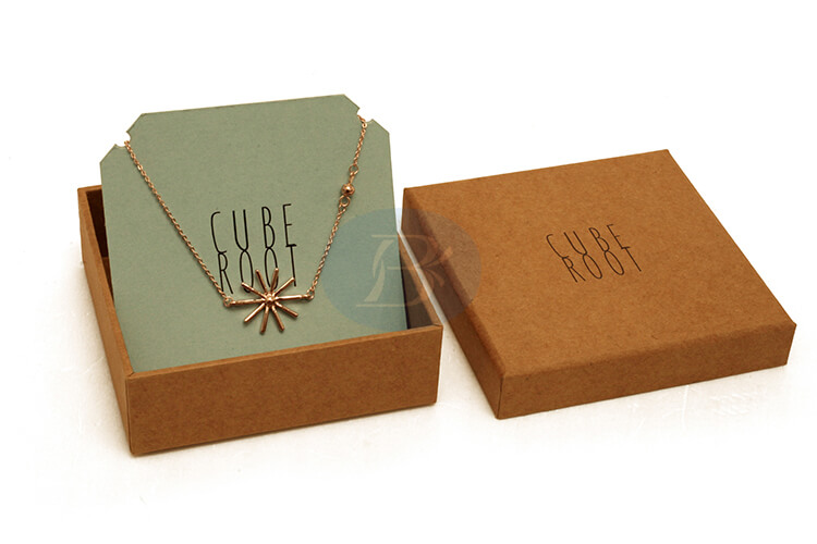 custom paper pendant jewelry packaging