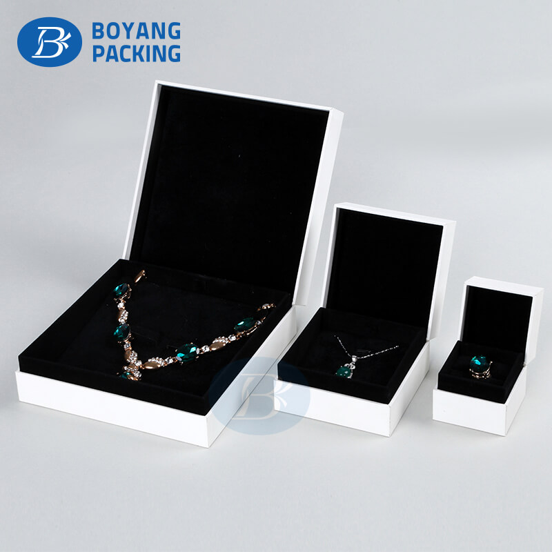 custom printed jewelry boxes