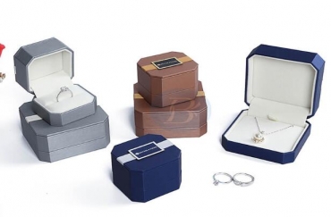 Custom jewelry box choose drawer box or flip box?