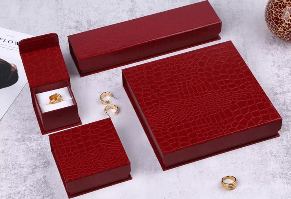 What are the styles of jewelry box designs?