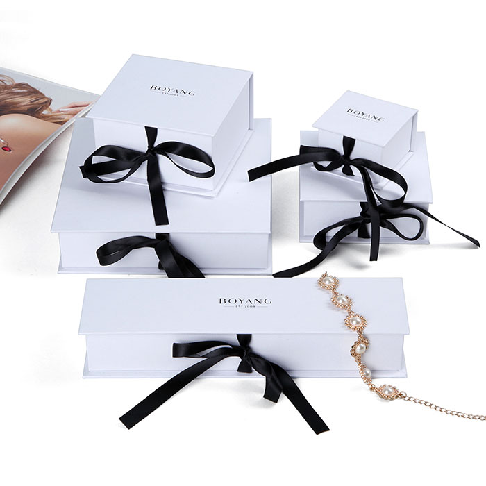 High quality custom luxury jewelry box with ribbon