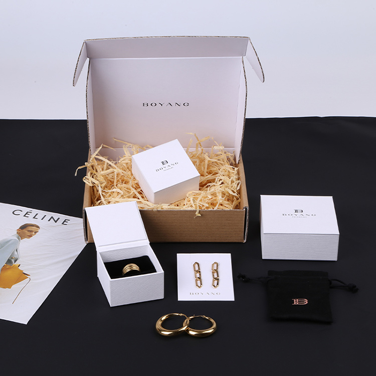 Custom jewellery boxes, small jewelry box manufacturers