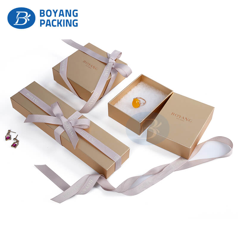 jewelry packaging custom