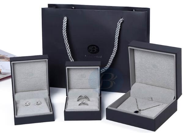 custom jewelry box packaging