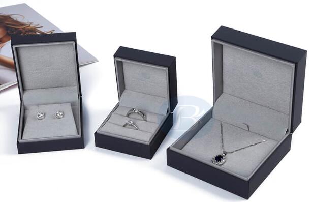 custom jewelry box packaging