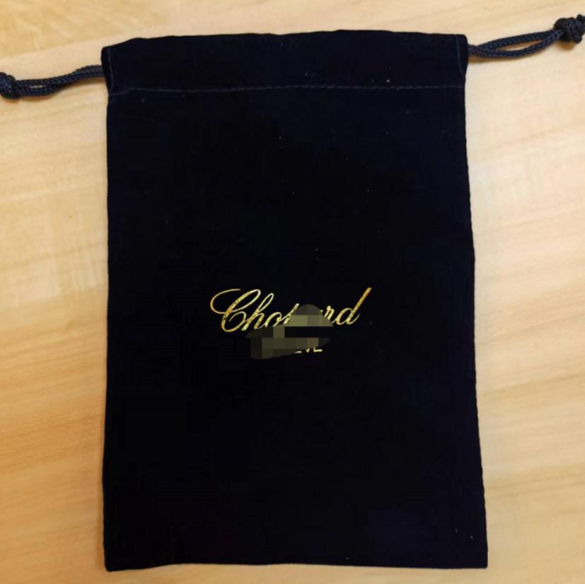 Why do customers who customize black velvet pouches choose us?