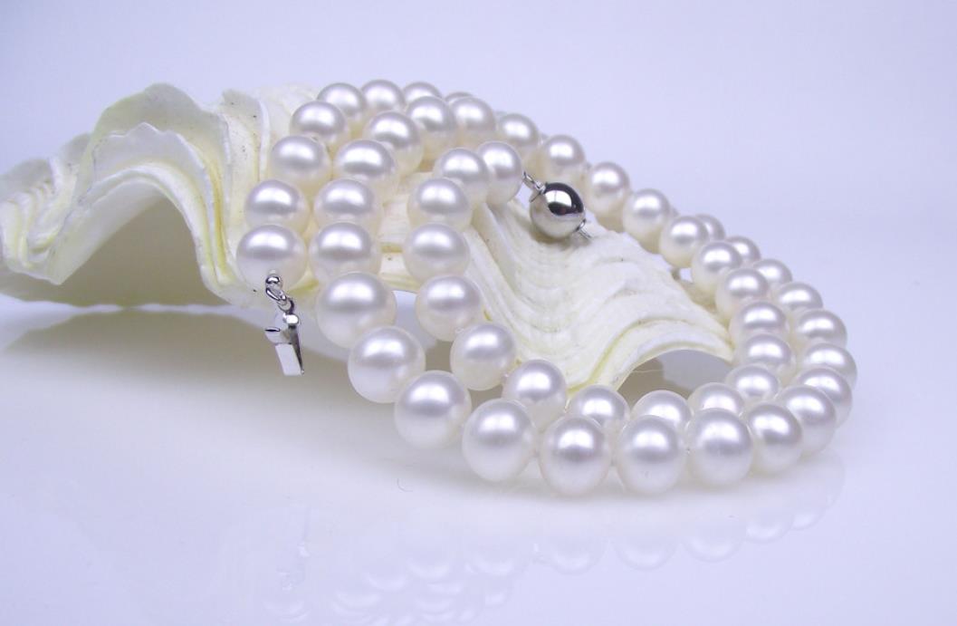 How to prevent pearl jewelry from discoloring