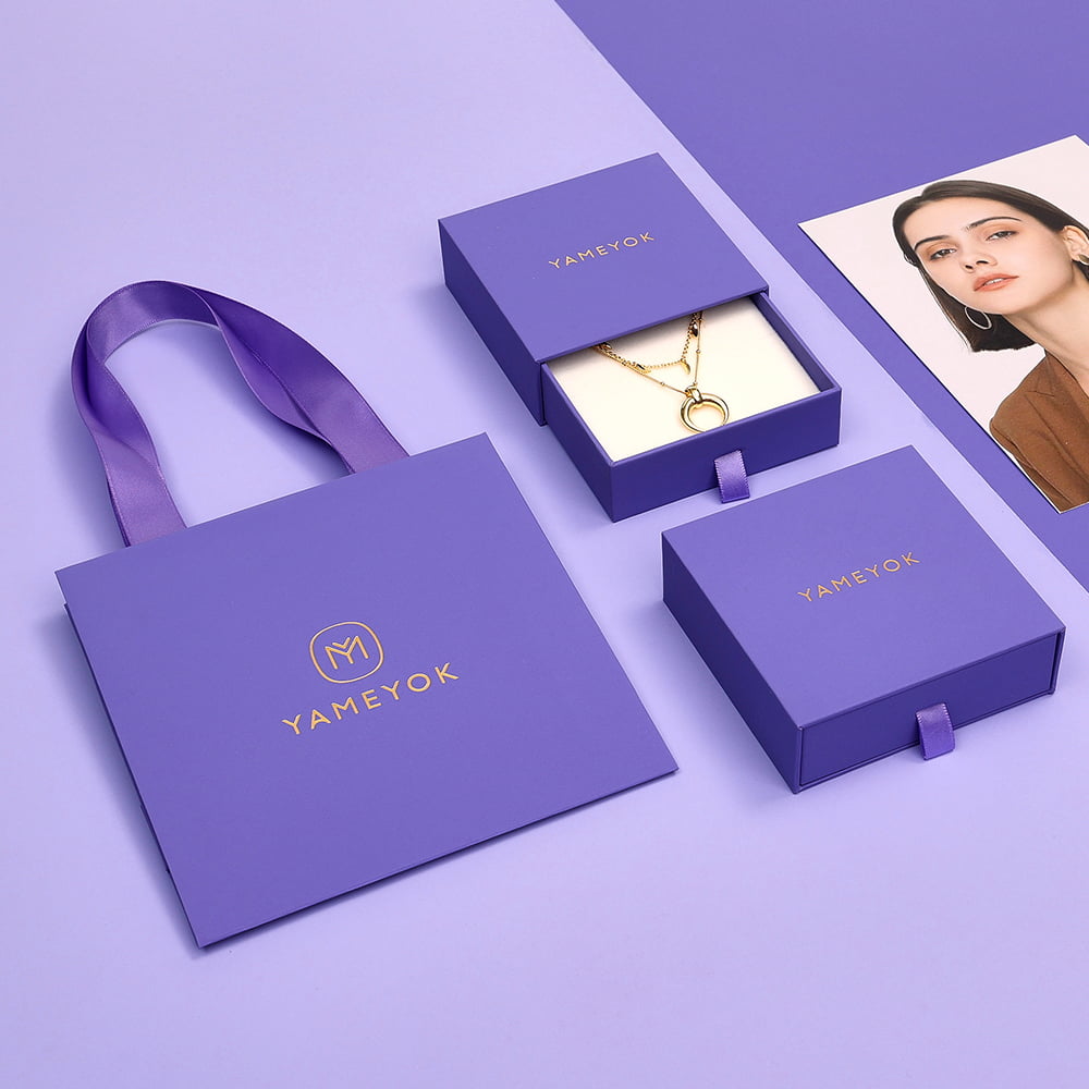 custom logo pendant gift box packaging