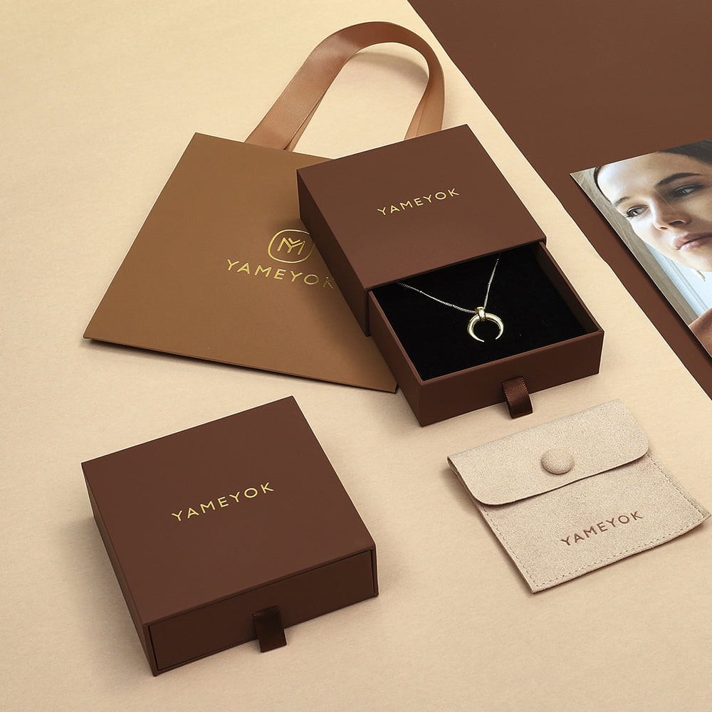 custom logo pendant gift box packaging