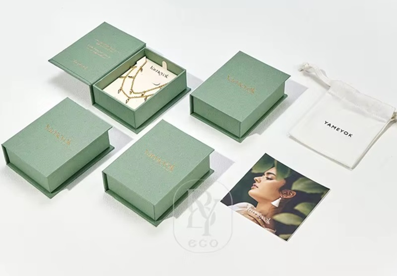 Personalized customized jewelry packaging