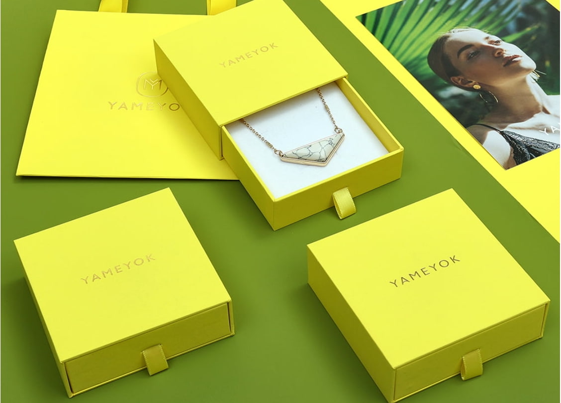 custom paper jewelry boxes