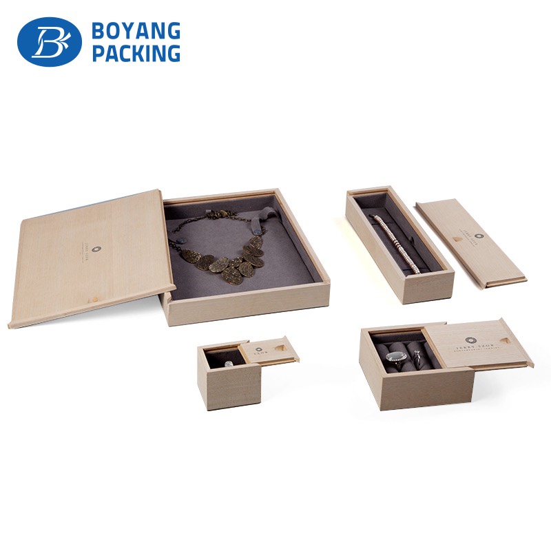 Wooden jewelry box packaging