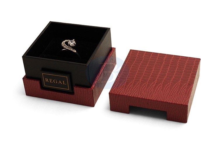 custom jewelry packaging