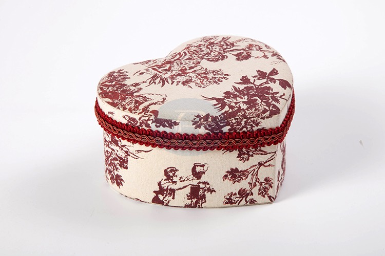 beautiful heart-shaped jewelry boxes