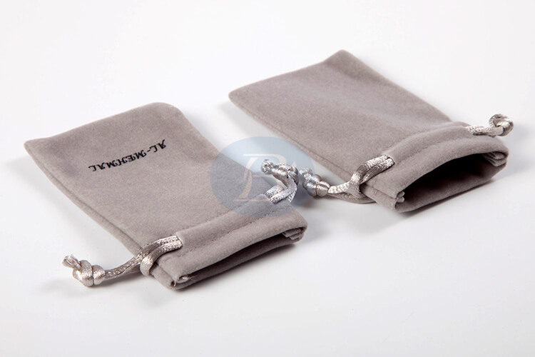 Custom velvet jewelry pouches
