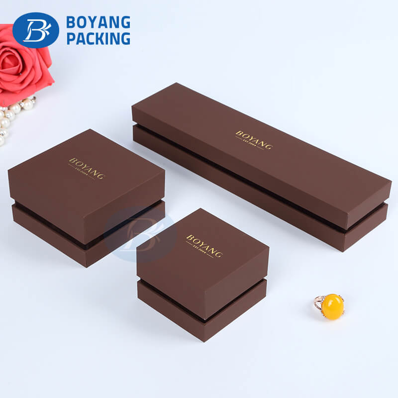 How to solve the custom jewelry gift box over-packaging?