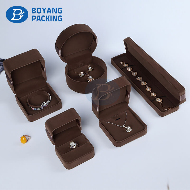 inexpensive velvet boxes wholesalers,china package box factory