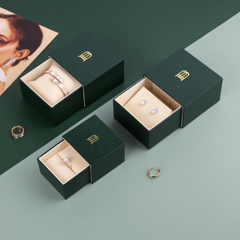 custom engagement ring box