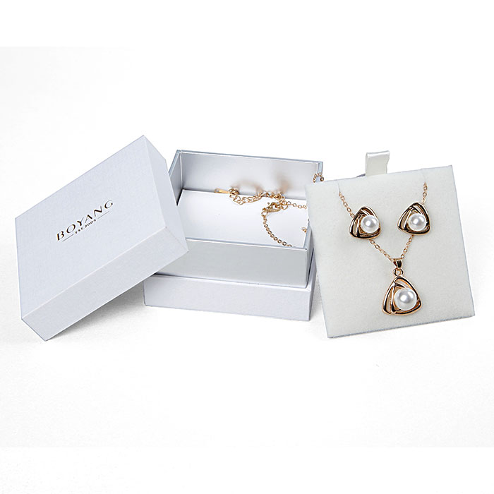 jewelry packaging suppliers