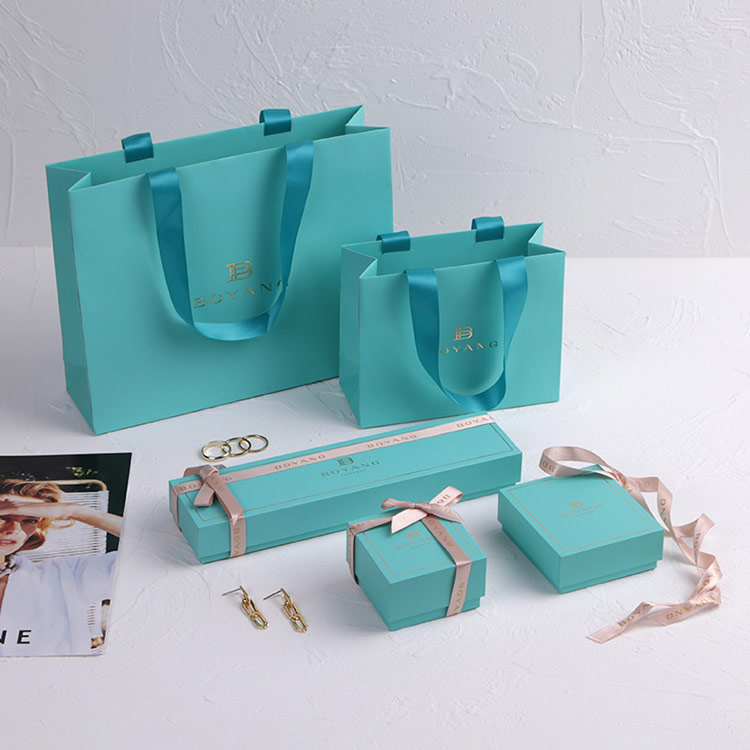 custom necklace gift box