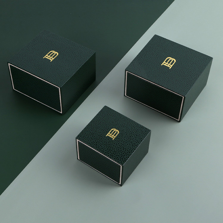 custom bracelet boxes