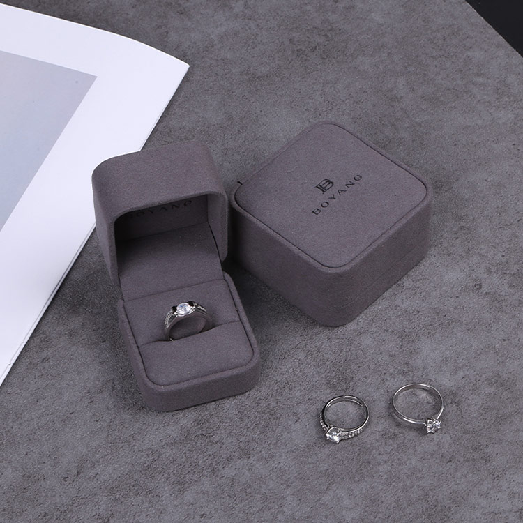 Luxury high quality custom personalized wedding ring box packaging