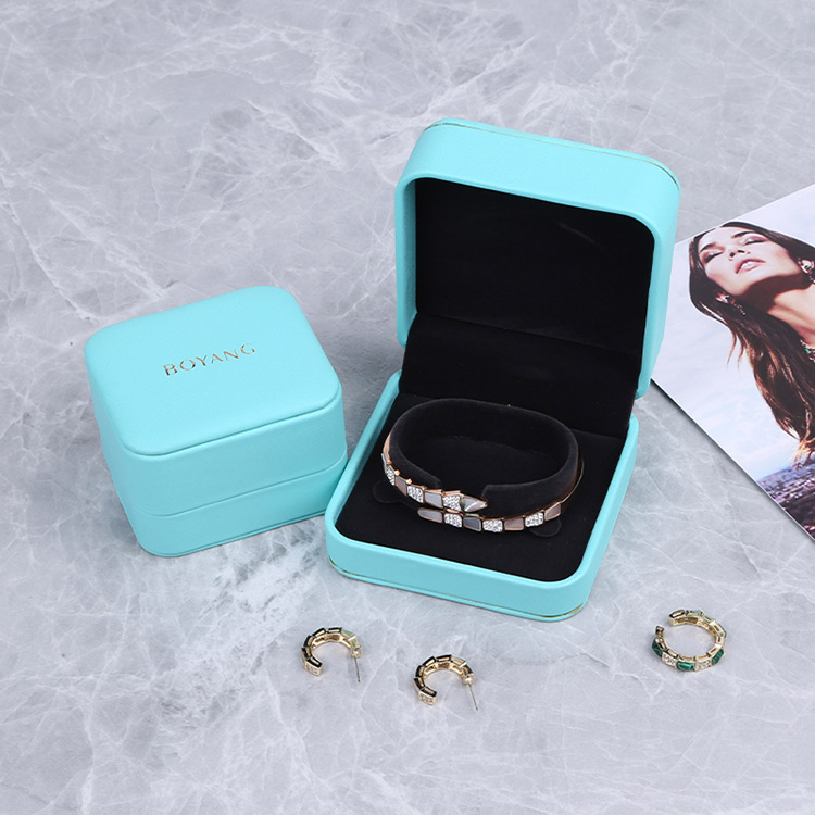 Chinese manufacturers valentine's day hot selling custom bracelet box packaging