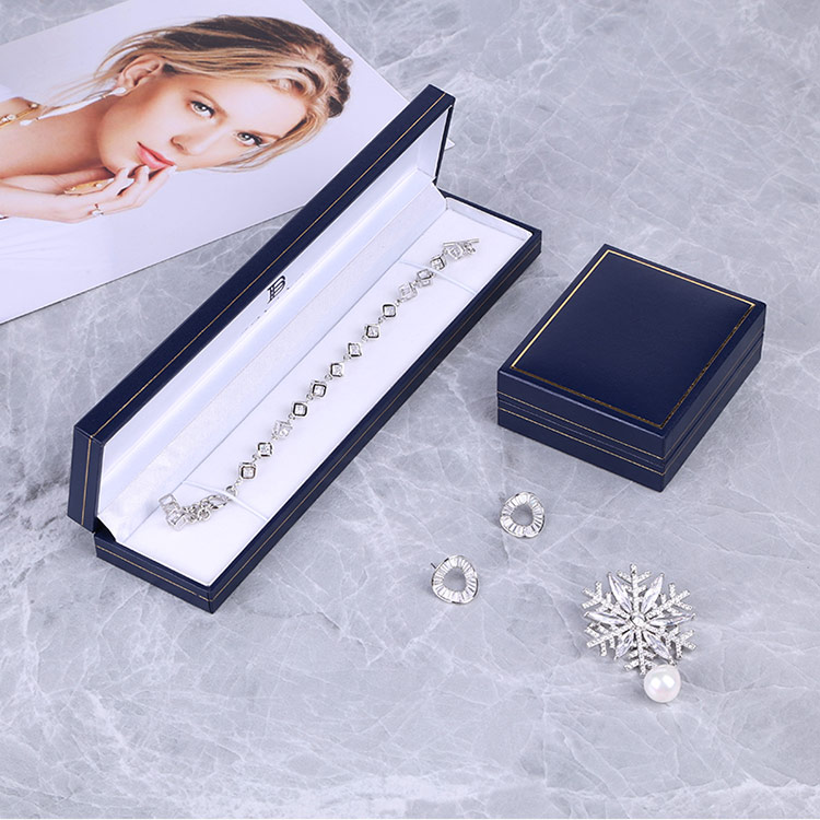 custom necklace gift box for her
