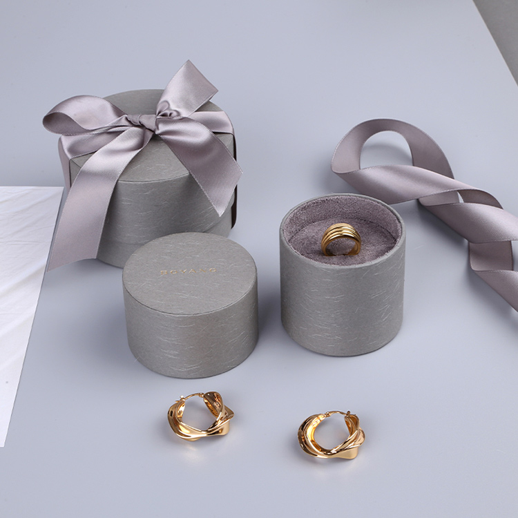 Best luxury custom logo round engagement ring gift box with ribbon