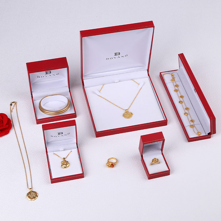 custom necklace jewelry gift box