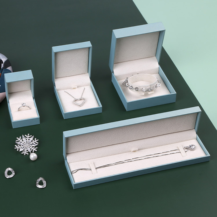 custom gift necklace box