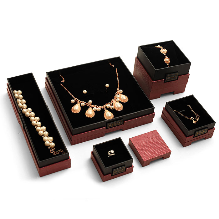 custom jewelry packaging