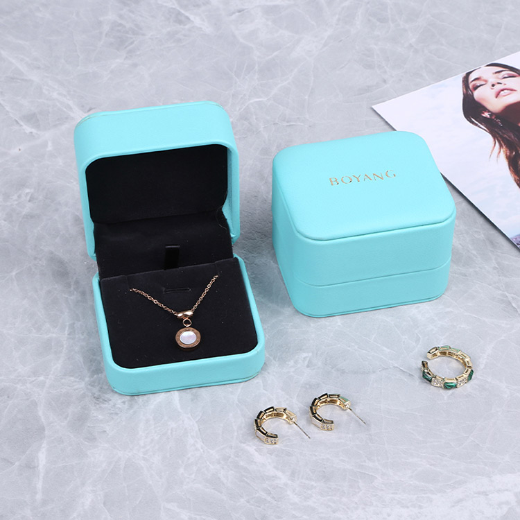Quick shipping wholesale fancy luxury necklace gift box packaging