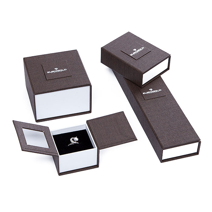 custom jewellery gift packaging