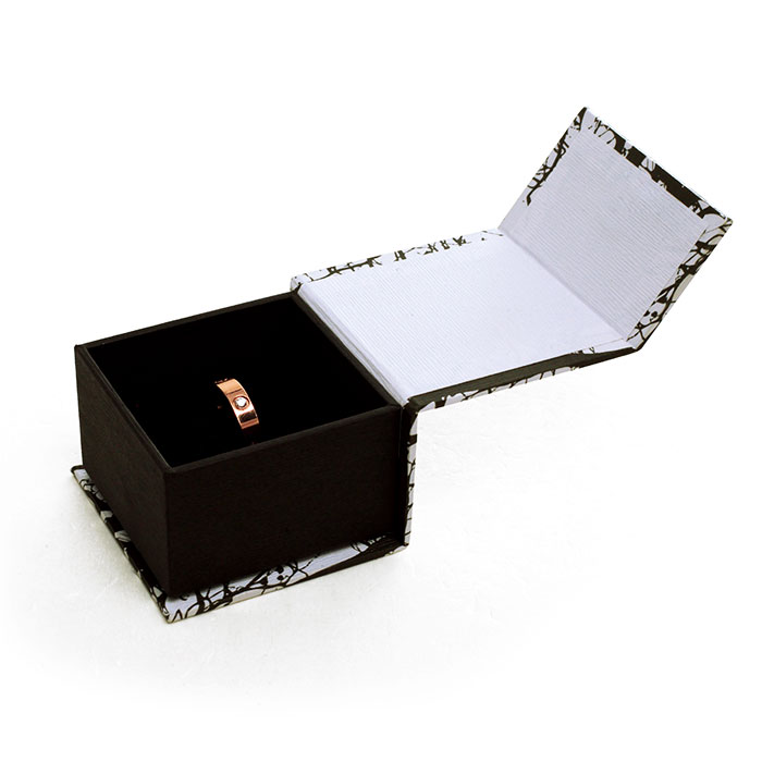 Custom white-and-black jewelry box