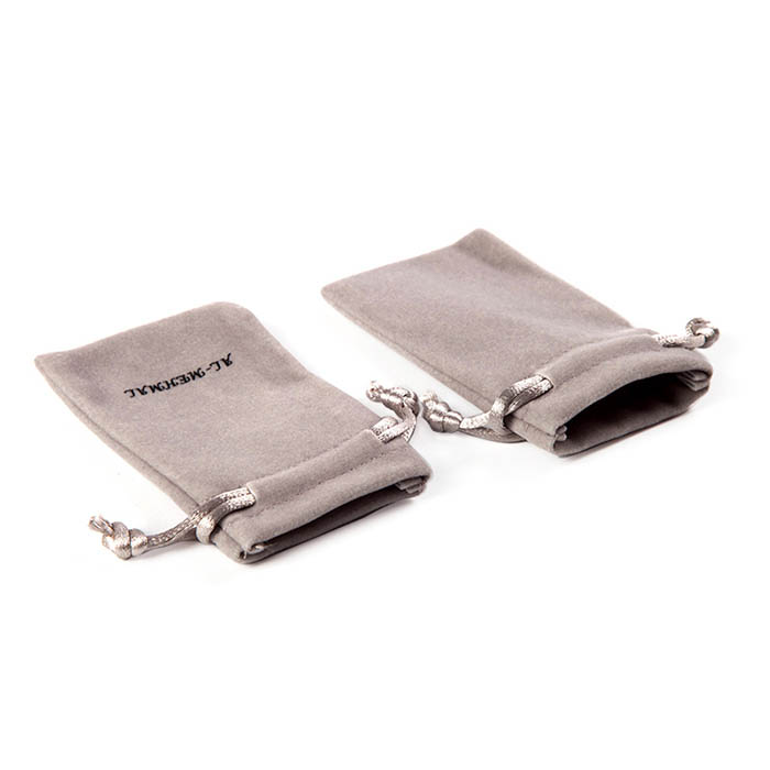 Custom velvet jewelry pouches