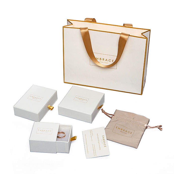 Custom fine jewelry pendant boxes packaging