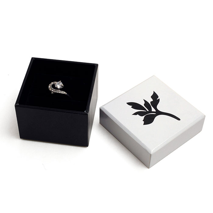 custom paper jewelry box suppliers