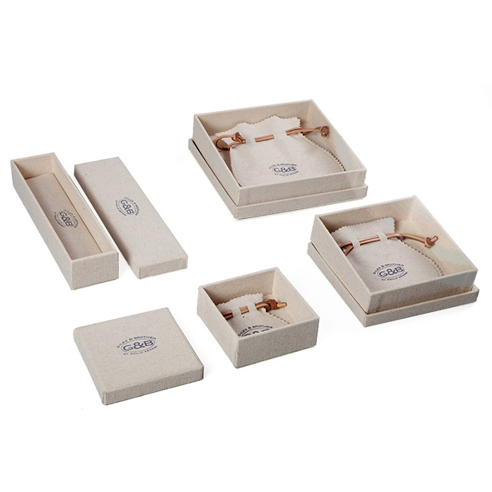 custom jewelry packaging