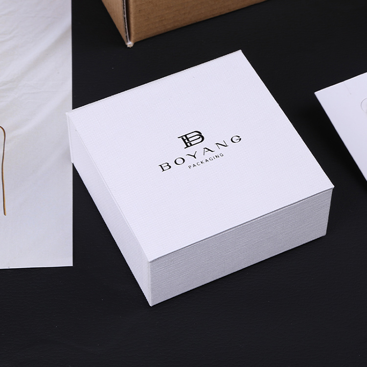 custom jewelry packaging