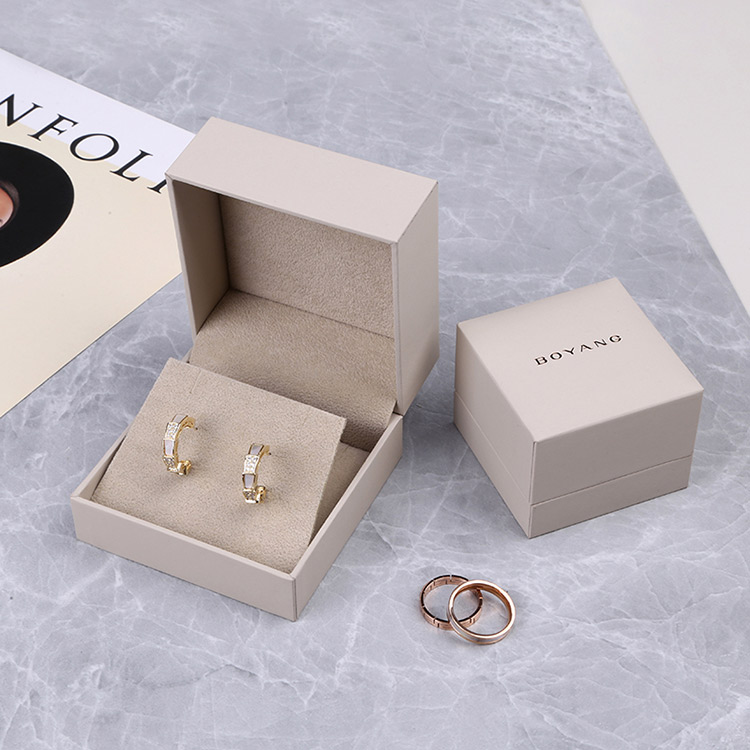 custom small jewellery packaging