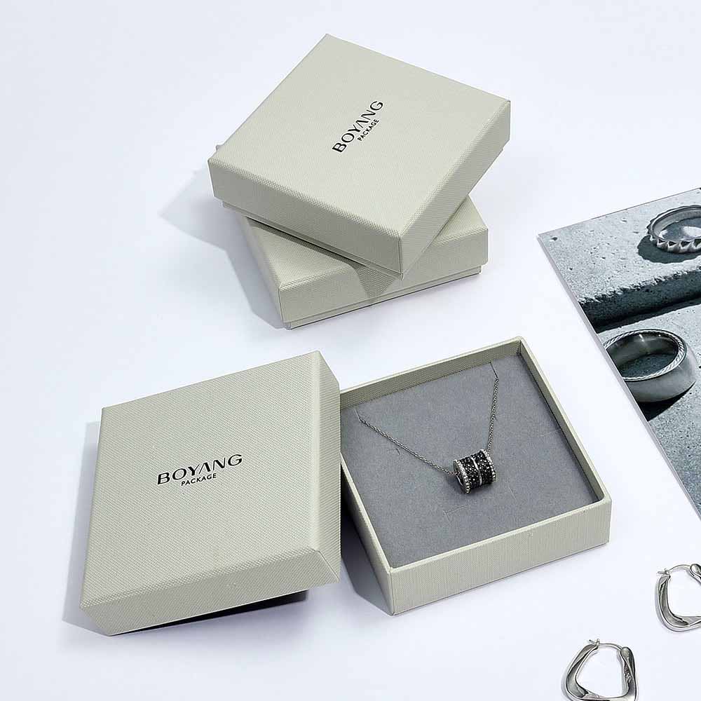 custom logo pendant gift packaging boxes