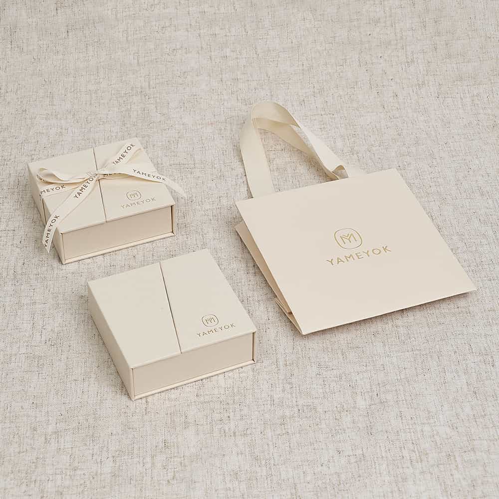 custom jewelry gift boxes