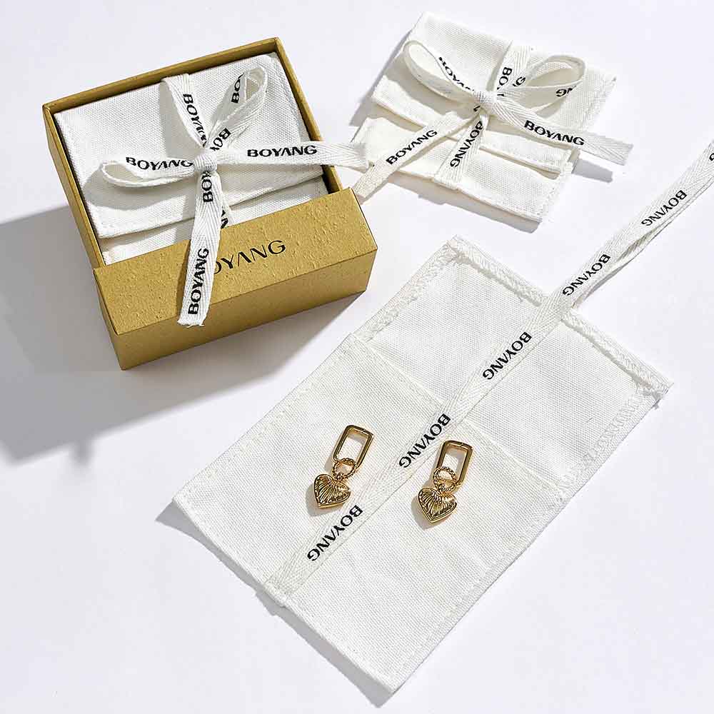 custom gift packaging jewelry bag