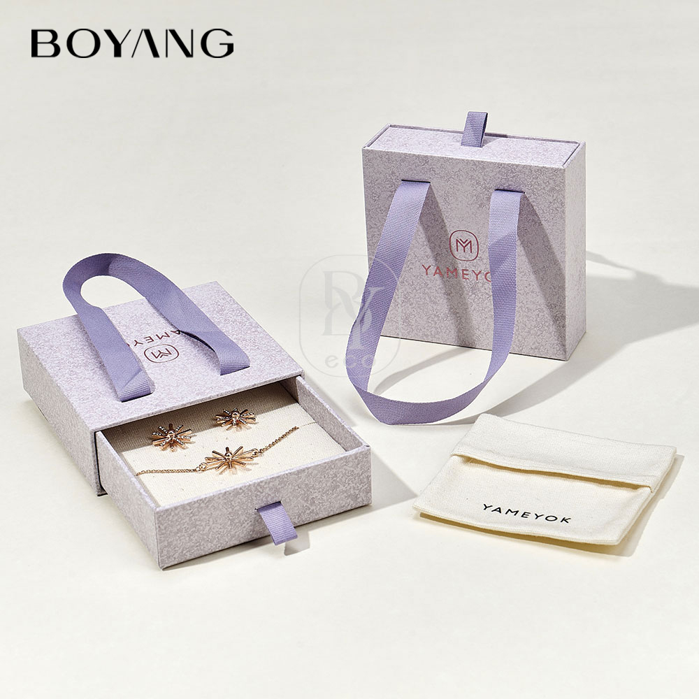 custom jewelry packaging