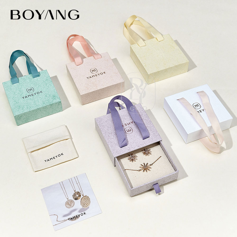 custom jewelry packaging